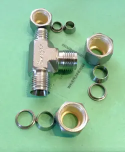 REDUCING TEE