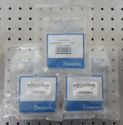 C197392 LOT 3 SWAGELOK TUBE FITTING TEE (SS-600-3, SS-600-3-6-4, SS-810-3-8-4BQ)