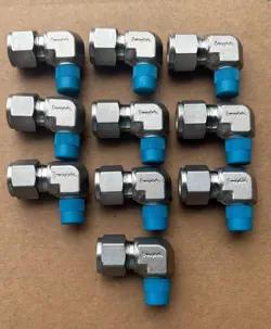 LOT OF 10 SWAGELOK 1/2