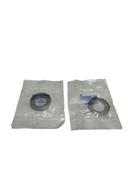 SWAGELOK SS-12-VCR-2-GR-VS GASKET FACE SEAL FITTING LOT OF 2 NEW IN PACKAGING