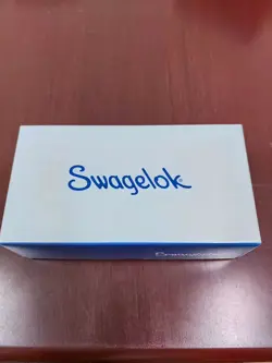 1PC NEW SWAGELOK SS-8-WVCR-1-8