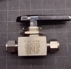 1 PC SWAGELOK STAINLESS STEEL 1-PIECE 40 SERIES BALL VALVE SS-45S8