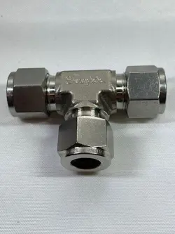 SWAGELOK SS-810-3 TUBE FITTING 1/2 IN 316 SS UNION TEE.