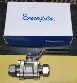 SWAGELOK SS-63TS12