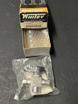 NEW IN BOX SWAGELOK WHITEY SS-83XTF4-E HIGH PRESSURE 3-WAY BALL VALVE 1/4