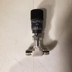 NUPRO HIGH PRECISION METERING NEEDLE VALVE T-STYLE 1/4