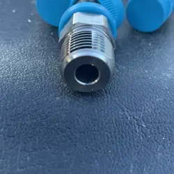 CONNECTOR 3/8