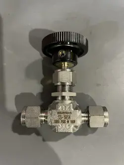 BONNET NEEDLE VAE