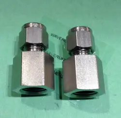 SWAGELOK 1/4” TUBE X 1/4” FEMALE NPT SS-400-7-4 STAINLESS NEW. LOT OF 2 NEW