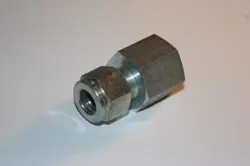 3/8 FNPT CARBON