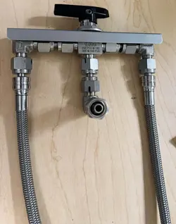 SWAGELOK SS-426GXS4: STAINLESS SERIES 3-WAY BALL VALVE