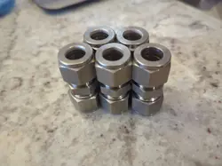 LOT OF 5 - SWAGELOK STAINLESS STEEL UNION FITTING, 1/2