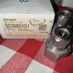 SWAGELOK,  SS-810-7-12, 1/2 IN. TUBE OD X 3/4 IN. FEMALE NPT