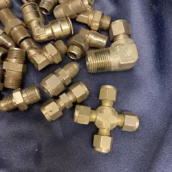 ASSORTMENT LOT OF