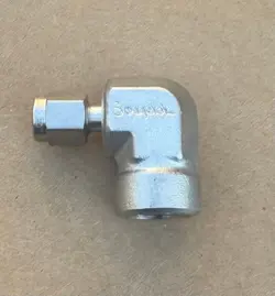 SWAGELOK  1/8
