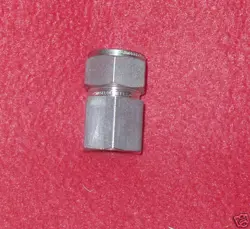 SWAGELOK SS FEMALE CONNECTOR, 3/4TX1/2FPT, SS-1210-7-8