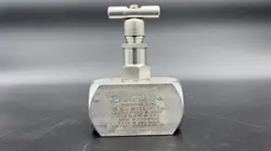 SS-8GUF16 SWAGELOK 1 INCH SERVICE NEEDLE VALVE