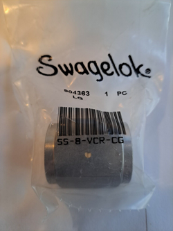 SWAGELOK SS-8-VCR-CG 316 STAINLESS STEEL VCR FACE SEAL FITTING FNSP LOT OF 4