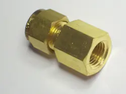 1 - SWAGELOK BRASS CONNECTOR FITTING, 3/8