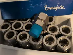 16 - SWAGELOK 3/4