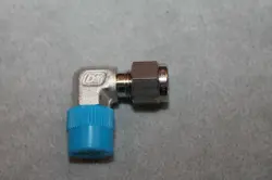 DK-LOK DLM4-4N-S TUBE TO MALE PIPE ELBOW TUBE FITTING - 1/4