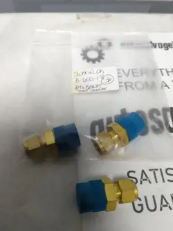 SWAGELOK,B-600-1-8,3/8TX1/2MNPT MALE CONNECTOR LOT OF 3 NOS