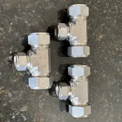 3 X SWAGELOK 316SS TUBE FITTING, TEE, 1