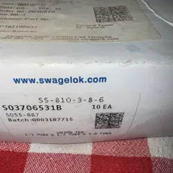 SWAGELOK TUBE FITTING REDUCING UNION TEE SS-810-3-8-6