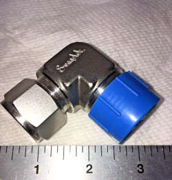 SS-1010-2-12 SWAGELOK SST