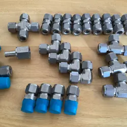 25 EA SWAGELOK STAINLESS TUBING LOT  1/2 UNUSED
