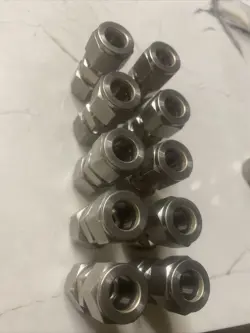 LOT-20 SWAGELOK STAINLESS STEEL UNION FITTING, 1/2