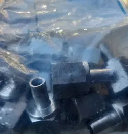 SWAGELOK SS-6-TA-7-6 FEMALE TUBE FITTINGS 3/8