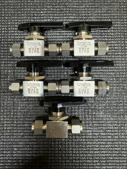 BRAND NEW! SWAGELOK 3/8 SS BALL VALVE SS-43GS6