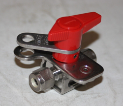 1/4 TUBE 316SS PLUG VALVE W/LOCKING HANDLE SWAGELOK SS-4P4V-LD