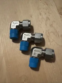 SWAGELOK 3/8