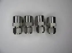 LOT OF 4 SWAGELOK  1/2 TUBE OD  X 3/4 IN. MALE PIPE WELD SS-810-1-12W