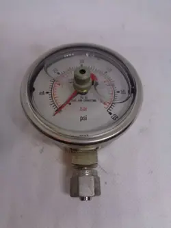 SWAGELOK 316 SS TUBE & CONNECTION 0-60PSI, 0-4BAR PRESSURE GAGE