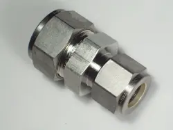 1 - SWAGELOK REDUCING UNION FITTING, 1/2