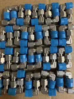 SWAGELOK FITTINGS  SS-400-2-4