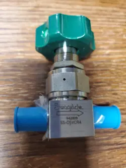 SWAGELOK SS-DSVCR4 HIGH PURITY HIGH PRESSURE DIAPHRAGM SEALED VALVE 1/4 IN. MALE