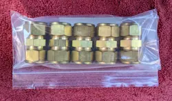 LOT OF 5 NEW SWAGELOK B-1210-6 BRASS UNION TUBE FITTING 3/4