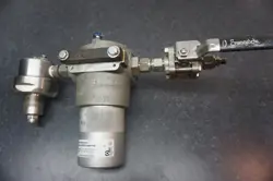 DONALDSON HPK02 PRESSURE SWITCH / VALVE SWAGELOK SS-63TS8