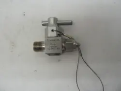 SWAGELOK SS-4P4T1-M2 PLUG VALVE WITH ALUMINUM HANDLE