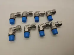 LOT OF 8 SUPERLOCK SS-600-2-6ST ELBOW SS-600-2-6ST