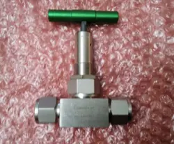 SWAGELOK SS-8BK MANUAL VALVE