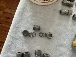 COMPRESSION COUPLING