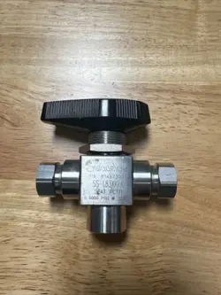SWAGELOK SS-L83XKF4 B8
