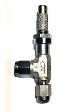 SWAGELOK STAINLESS STEEL LOW FLOW ANGLE PATTERN METERING VALVE 1/16 PT# SS-SSI-A