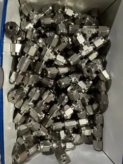 SWAGELOK FITTINGS  SS-200-3 LOT OF 60