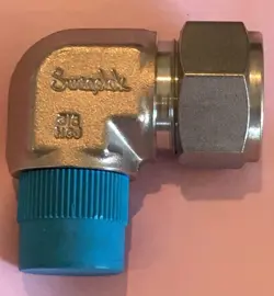 SWAGELOK SS-1210-2-8 STAINLESS STEEL 3/4